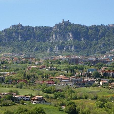 Villa Emma - L'Arte Dell'Accoglienza Сан Марино Екстериор снимка