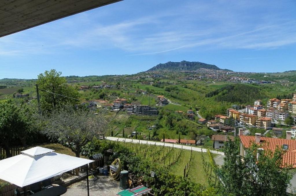 Villa Emma - L'Arte Dell'Accoglienza Сан Марино Екстериор снимка